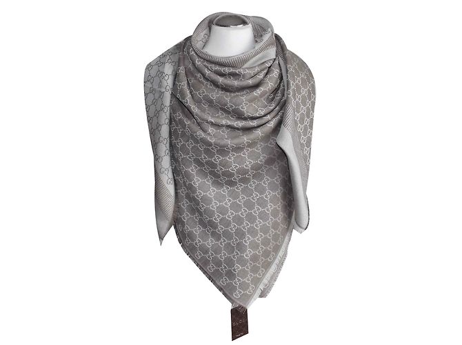 Gucci sciarpa nuova