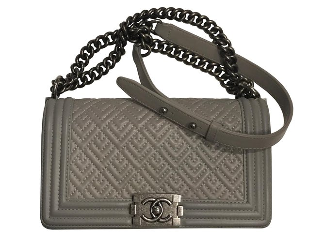 Chanel Boy Bag einzigartiges Muster Grau Leder  ref.80597