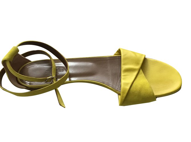 Hermès sandals Yellow Leather  ref.80613