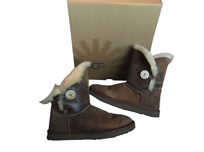 Botas Ugg de camurça e couro marrom 39