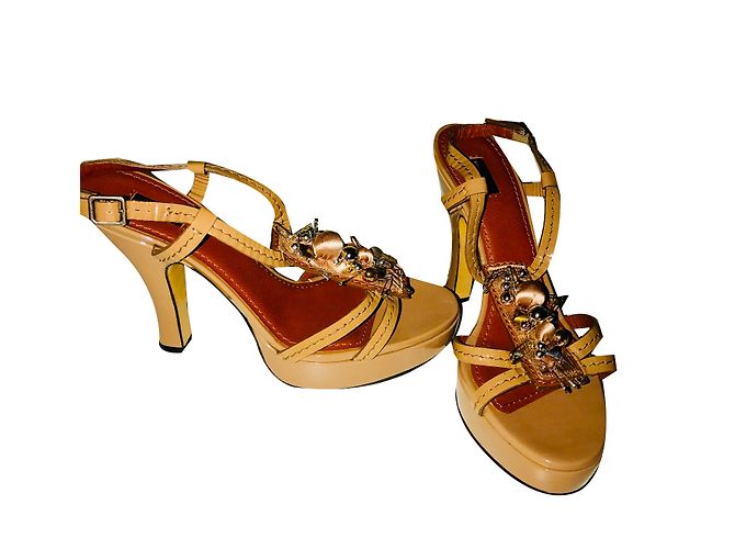 Tacones Marc Jacobs Beige Piel Charol 40 Carne