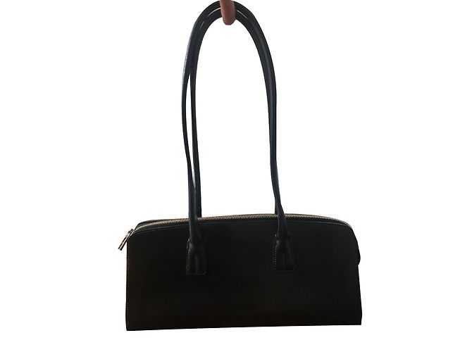 Borsa a mano Furla in pelle nera Nero