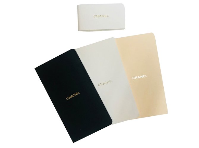 Chanel VIP gifts Black White Beige  ref.80886