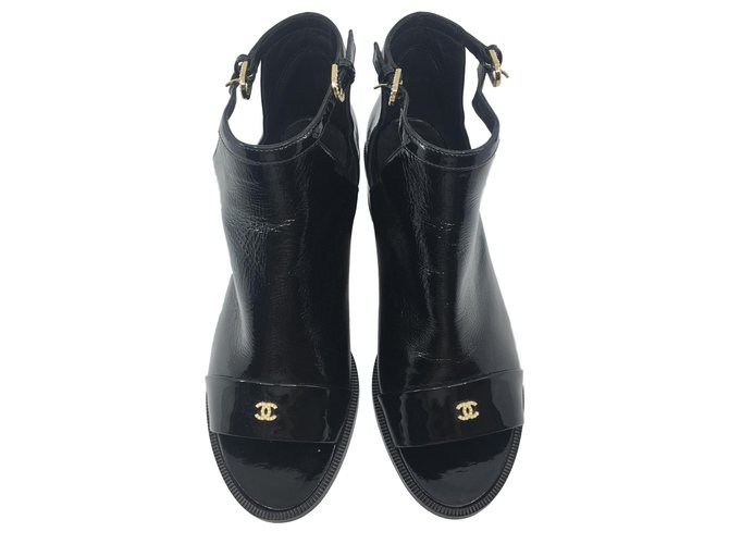Chanel Sandals Black Leather  ref.80908