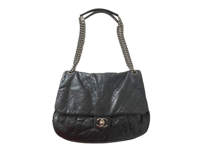 Chanel Handtaschen Schwarz Leder  ref.78947