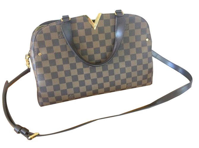 Louis Vuitton Handtaschen Braun Leder  ref.81180