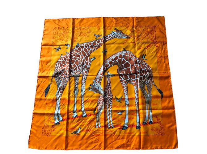 Hermès Carré de soie « les girafes » Orange  ref.81664