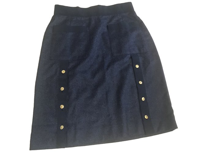 Chanel Skirts Black Navy blue Cashmere Wool  ref.81815