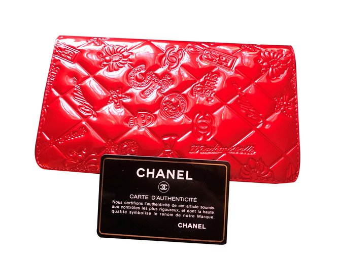Chanel Portefeuille Cuir vernis Rouge  ref.82052