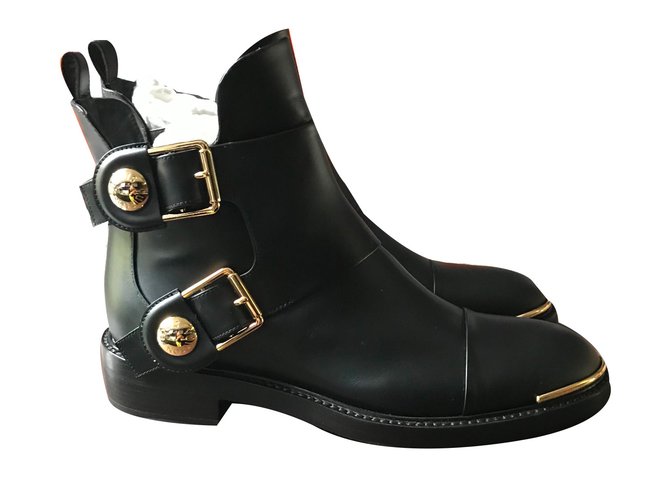 Louis Vuitton Ankle boots Black Leather  ref.82112