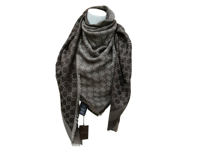 Gucci Silk scarves Brown Wool  ref.83128