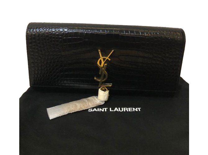 Yves Saint Laurent Handbag Black Leather  ref.83132