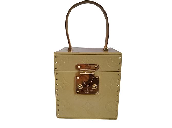 Louis Vuitton Bleecker Beige