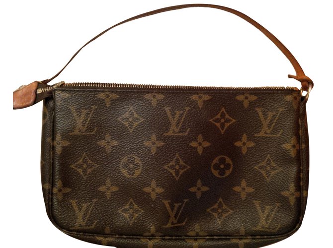 Louis Vuitton Clutch bags Brown Leather  ref.83518