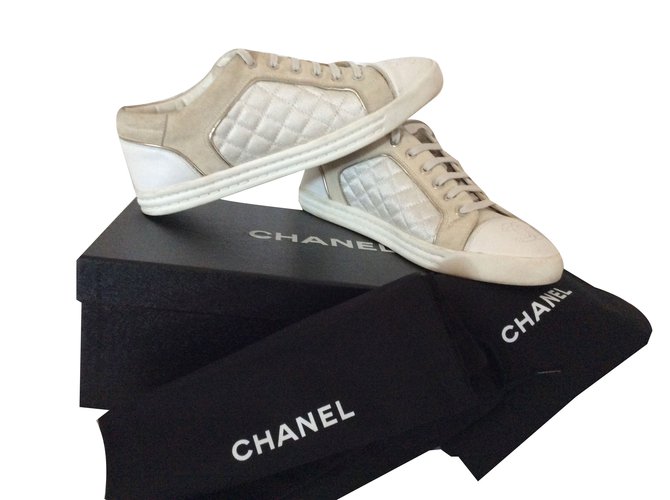Chanel Baskets Blanc  ref.83905