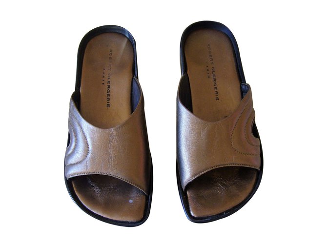 Robert Clergerie sandals Bronze Leather  ref.83917