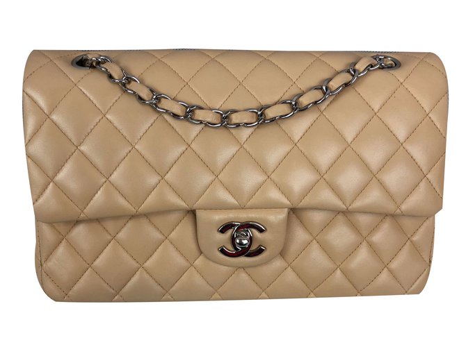 Timeless Chanel Bolsas Bege Couro  ref.84193