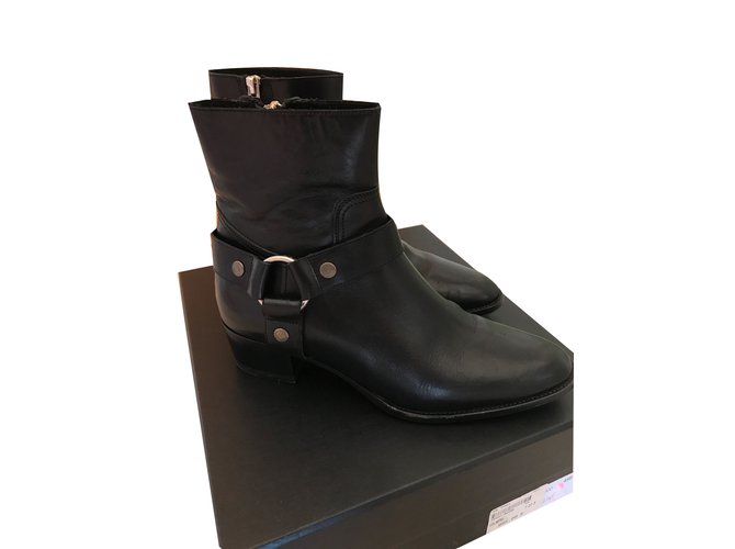 Saint Laurent Ankle boots Black Leather  ref.84229