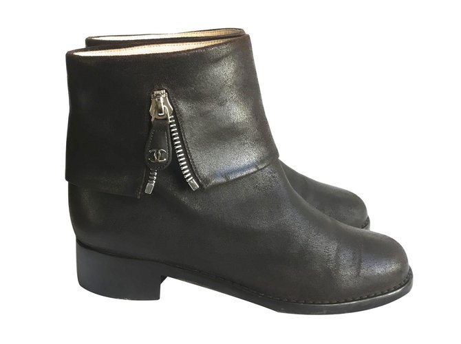 Chanel LOW BOOTS Ebony Leather  ref.84441