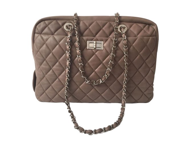 Chanel Handbag Taupe Leather  ref.84447