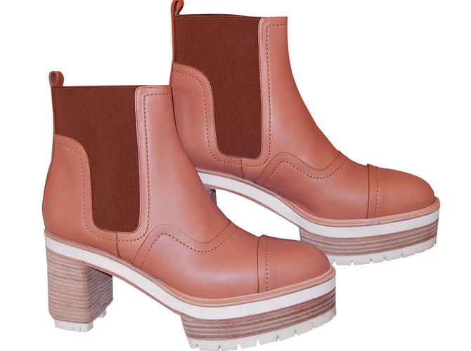 Hermès Ankle boots Beige Leather  ref.84453