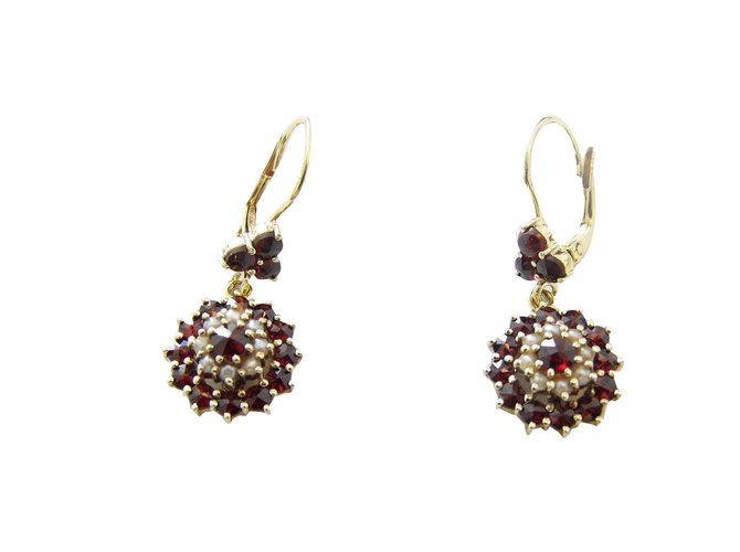 Autre Marque 585/000 yellow gold earrings with garnets and small pearls Golden  ref.84517