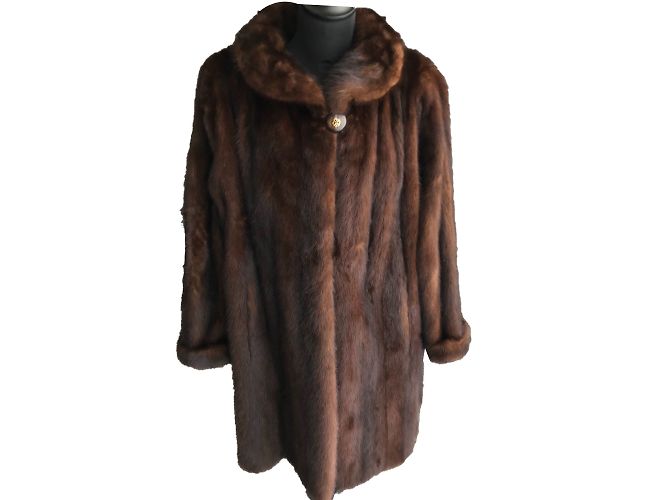 Autre Marque Abrigo de piel de visón marrón oscuro