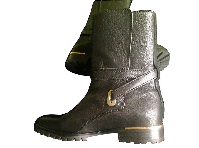 Uterque Stiefeletten aus schwarzem Leder Größe 38