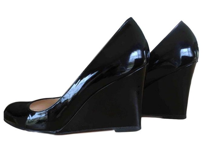 Christian Louboutin Miss boxing 85 Black Patent leather  ref.85000