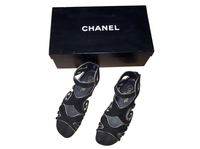 Chanel Sandales Cuir Noir Doré  ref.85077