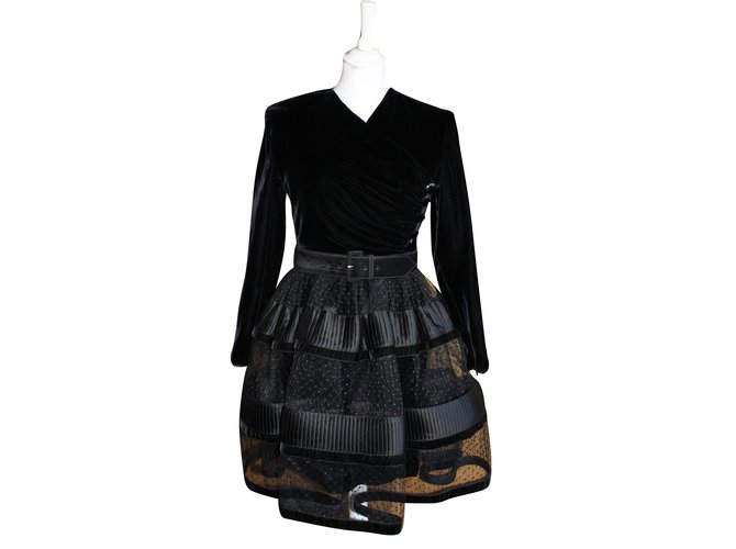 Highland Suradam bestyrelse Valentino Vintage silk dress Black ref.85234 - Joli Closet