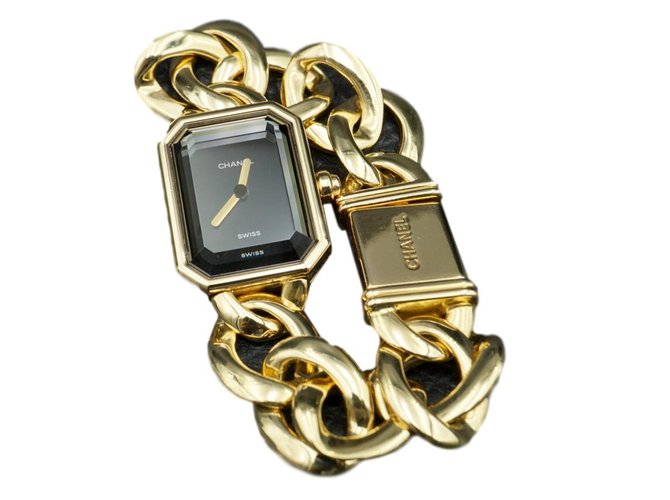 Première Chanel Estreno de chaine Dorado Oro  ref.85486