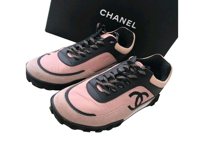 Chanel Baskets  ref.85490