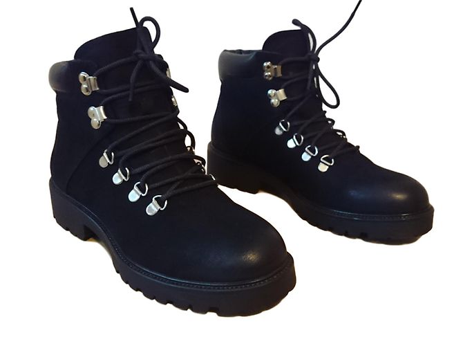 Vagabond Botas de tornozelo Preto