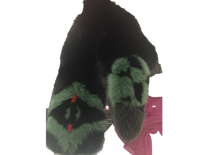 Fendi Fox scarf Black Fur  ref.85711