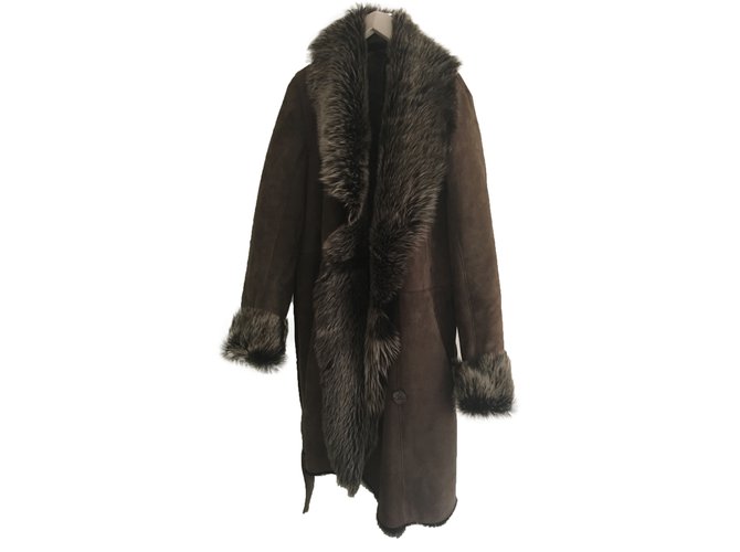 Autre Marque Laced coat Taupe Fur  ref.85714