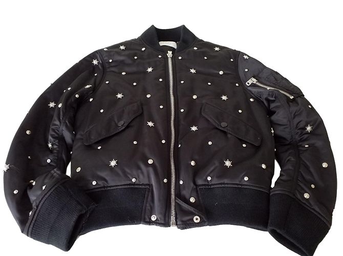 Sandro Schwarze gesteppte Bomberjacke