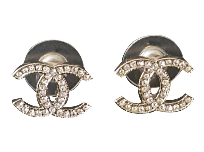 Nuovi orecchini Chanel D'oro Metallo  ref.85907