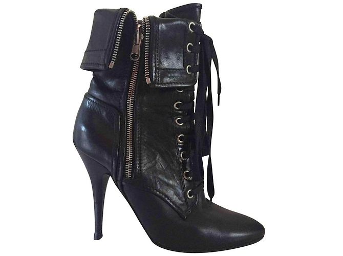 Balmain Black Leather Ankle Boots 37