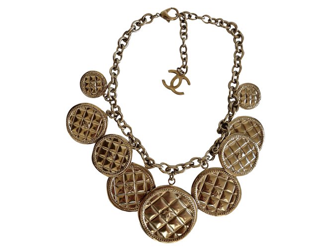 Chanel Necklaces Golden Metal  ref.86415