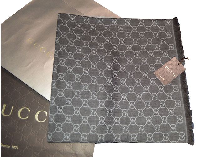 gucci scarf ggweb. NUOVO.