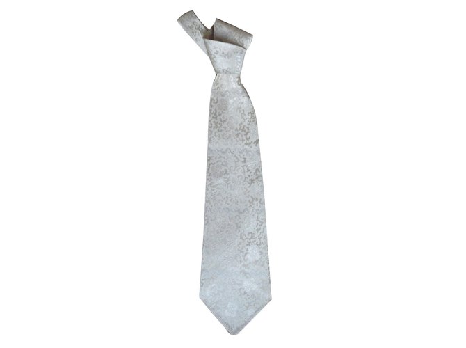 Autre Marque Krawatte 100% Seide aus hellgrauem Weiß Aus weiß  ref.86733