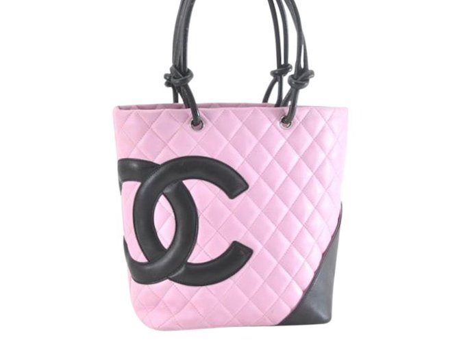 Chanel Cambon cuero rosa  ref.86801