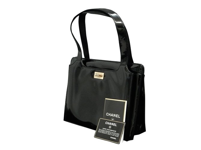 Chanel Enamel Black  ref.86910
