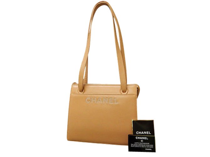 Chanel Bolsa de hombro Beige Cuero  ref.86934