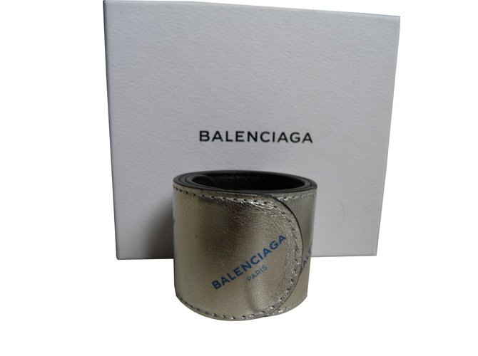 Balenciaga Cuff Silvery Leather  ref.87071