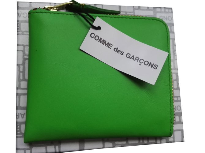 Comme Des Garcons NUOVO nella sua scatola dei colori GREEN Comme Des Garçons Wallet Verde chiaro Pelle  ref.87072
