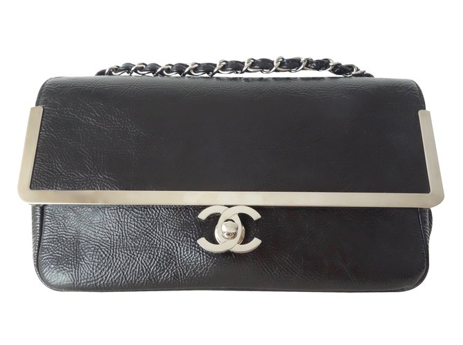 Chanel Black medium bag Leather  ref.87366
