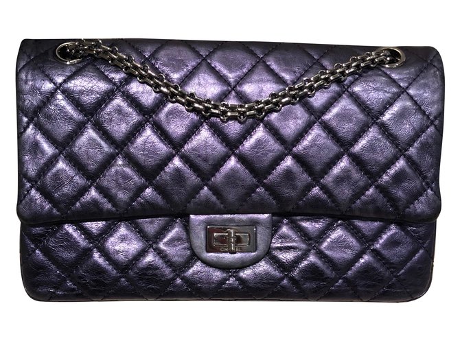 Chanel Reedición Púrpura Cuero  ref.87529