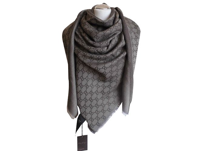 Gucci Cachecol